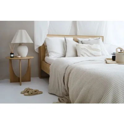 Minimalist Oak Side Table